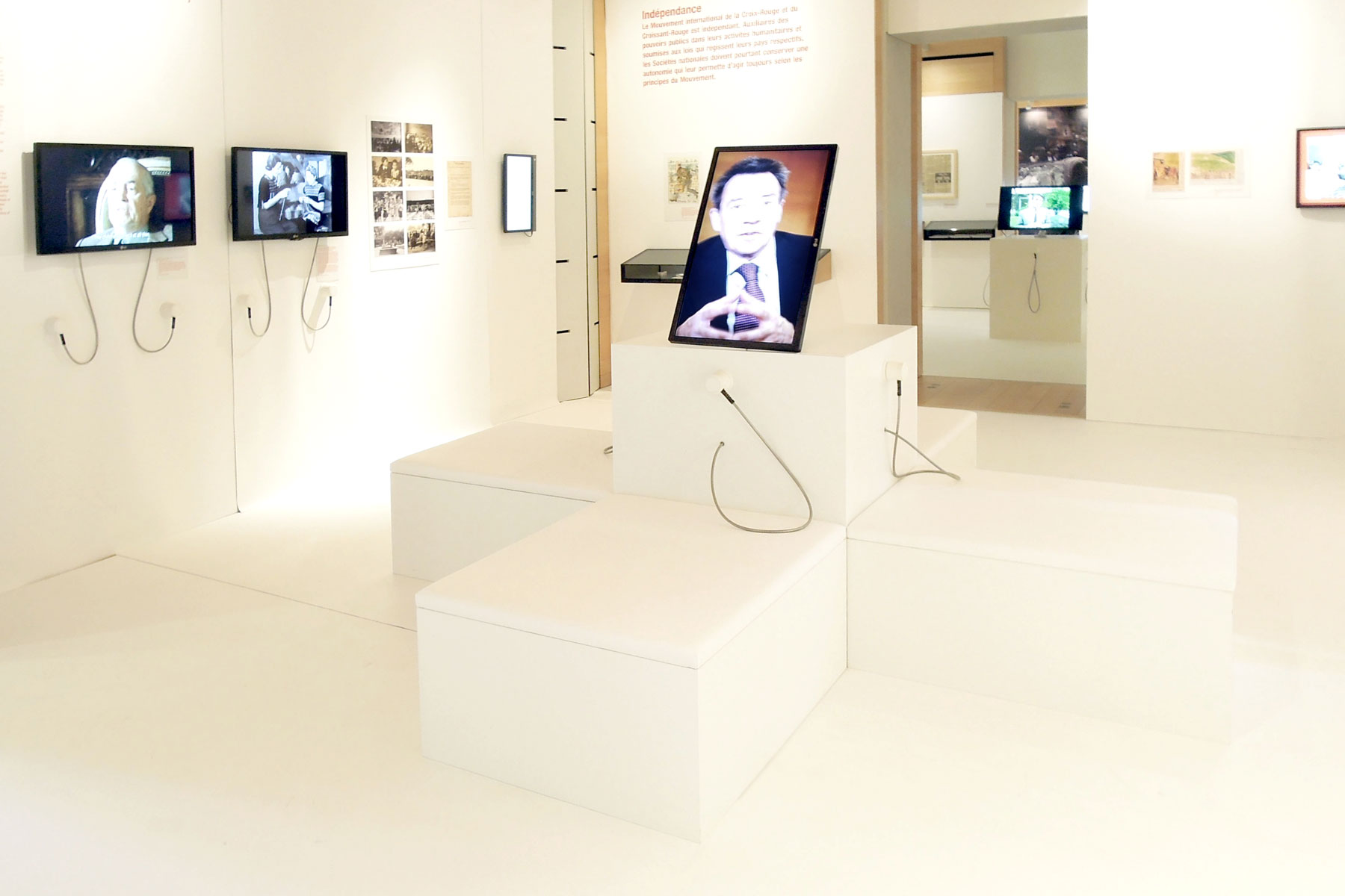 Ausstellungsgestaltung Au Secours!